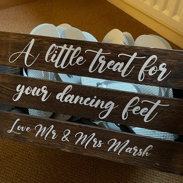 CUSTOM VINYL DECAL for Wooden Pallet Wedding Sign, Order of service, Vinyl Decal for Wooden Pallets Customised and Personalised