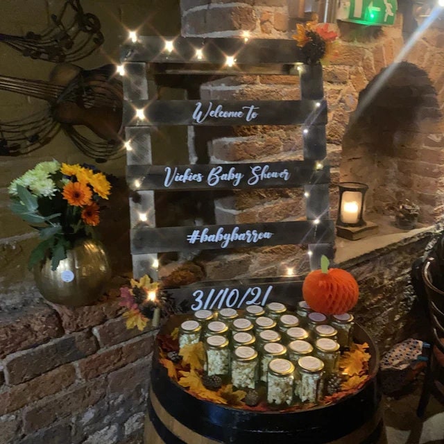 CUSTOM VINYL DECAL for Wooden Pallet Wedding Sign, Order of service, Vinyl Decal for Wooden Pallets Customised and Personalised